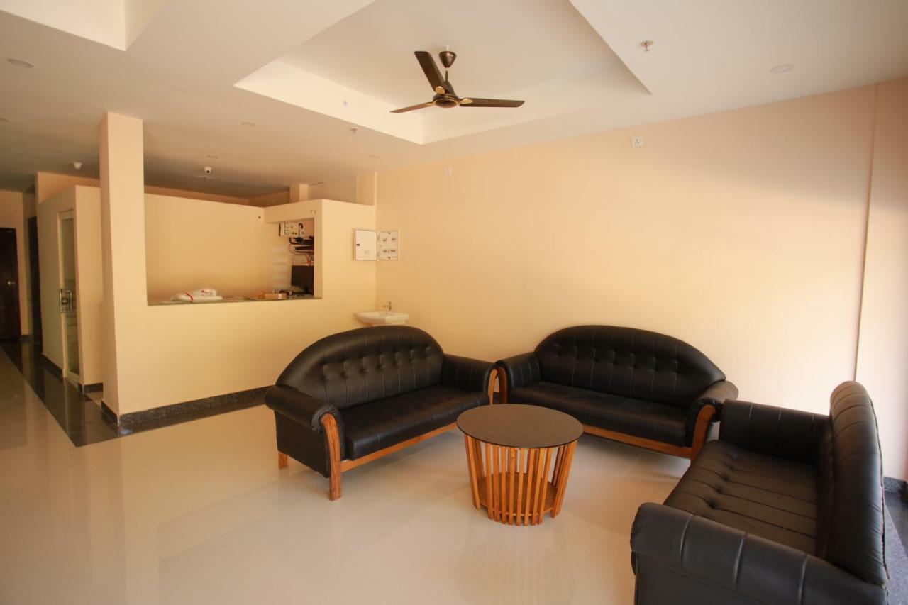 Hotel Wayanad Square Mananthavady Eksteriør billede